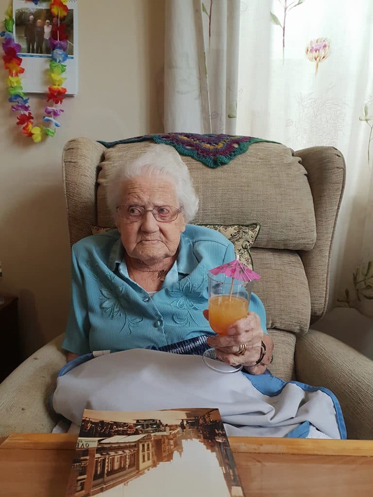 The Old Vicarage photo 9