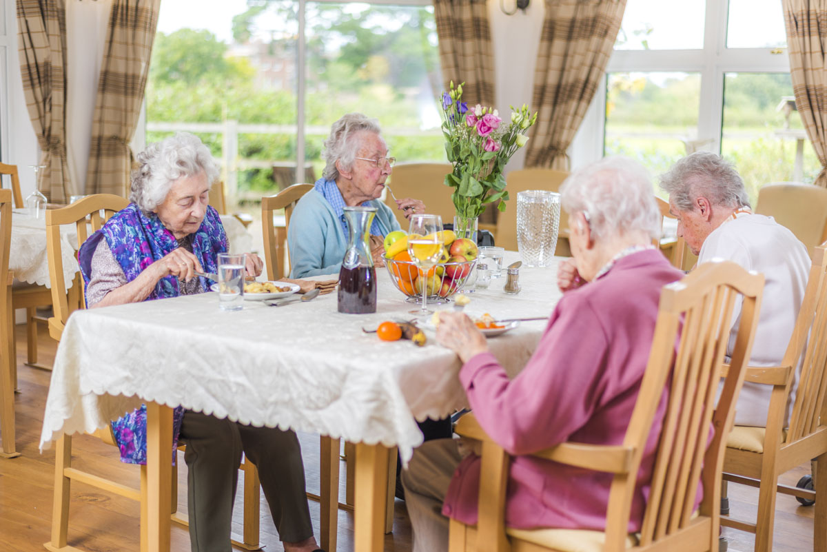 Avon Lee Lodge photo 6