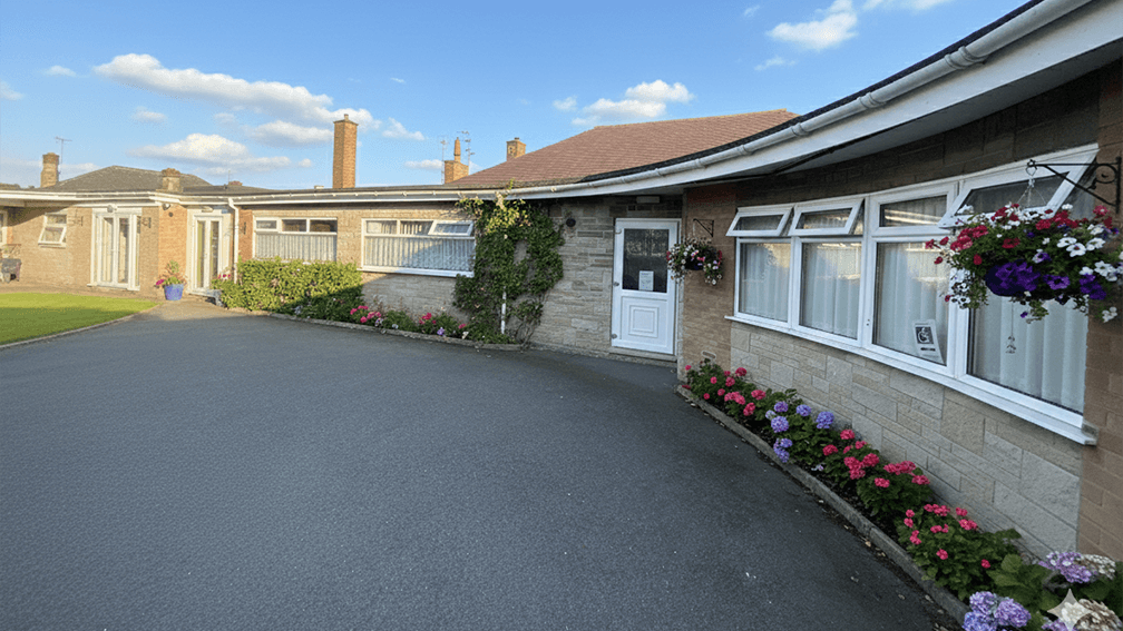 41 West Hill photo 5