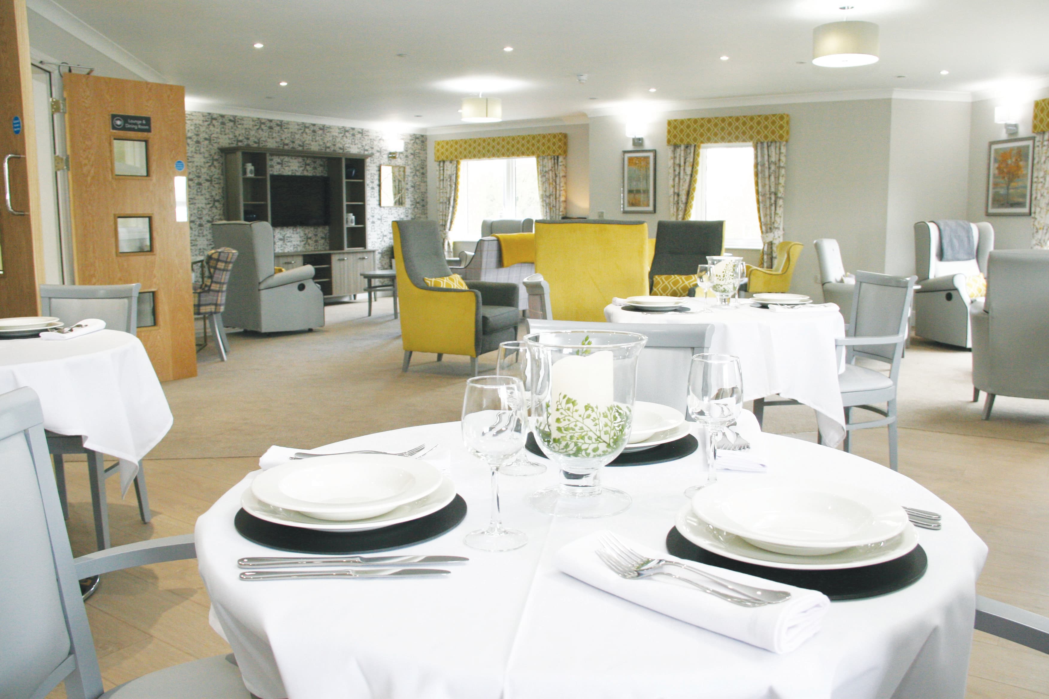 Lostock Lodge Care Home photo 1