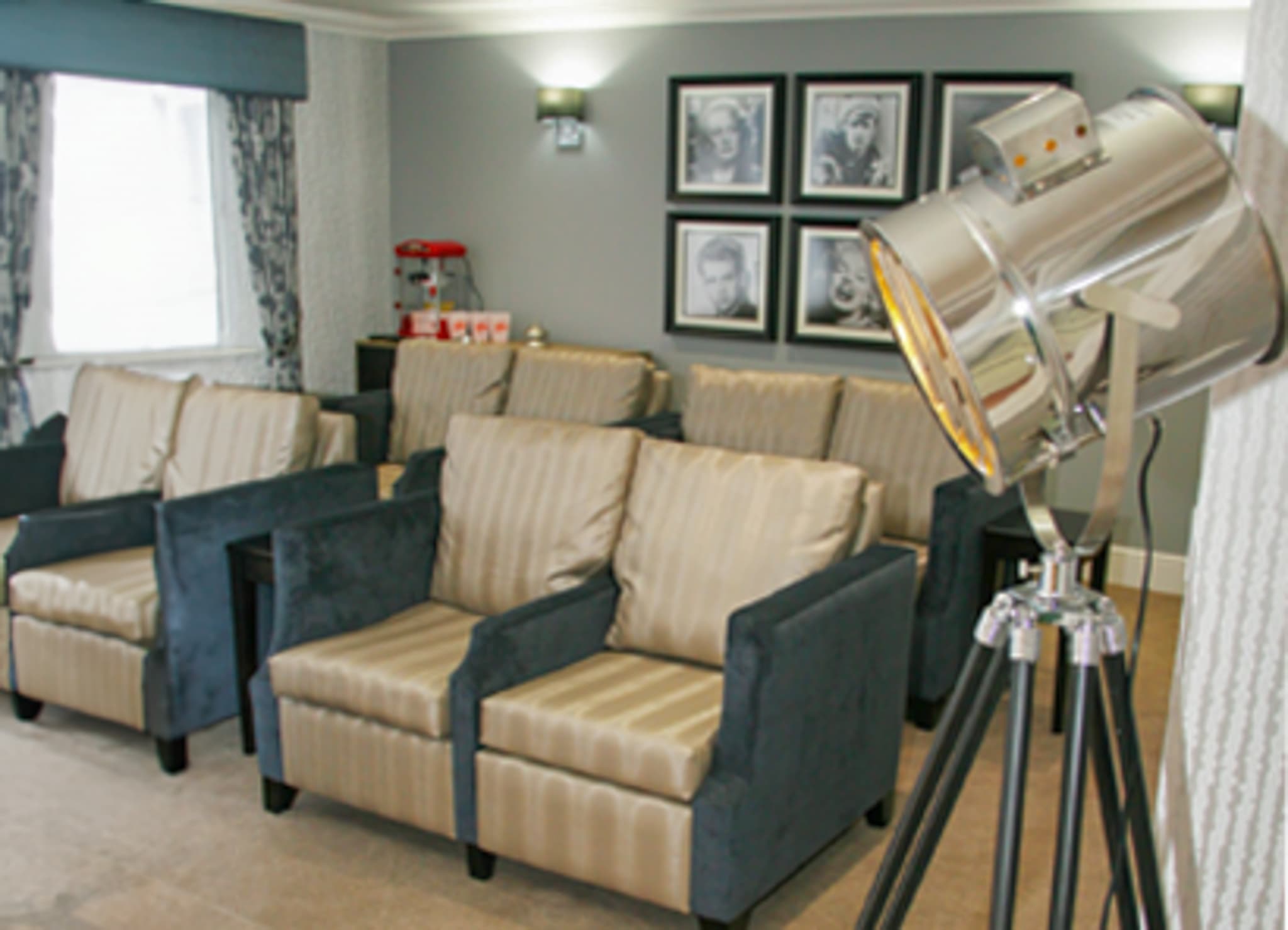 Lostock Lodge Care Home photo 6