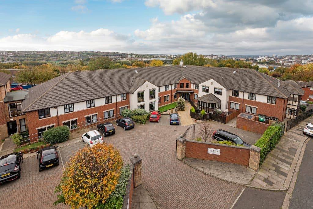 Balmoral Court photo 3