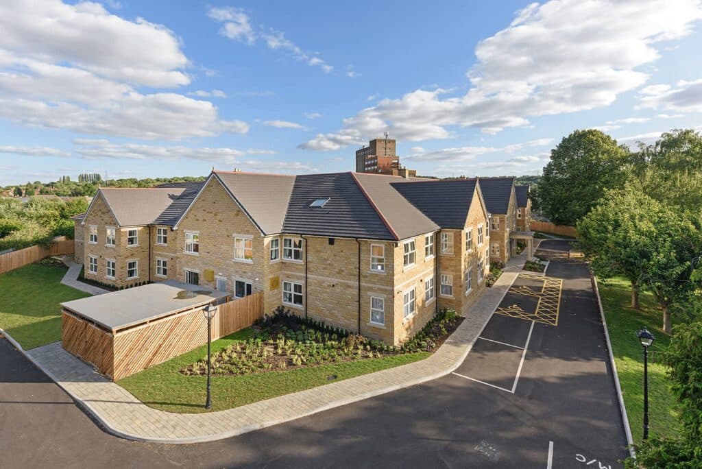 Balmoral Court photo 7