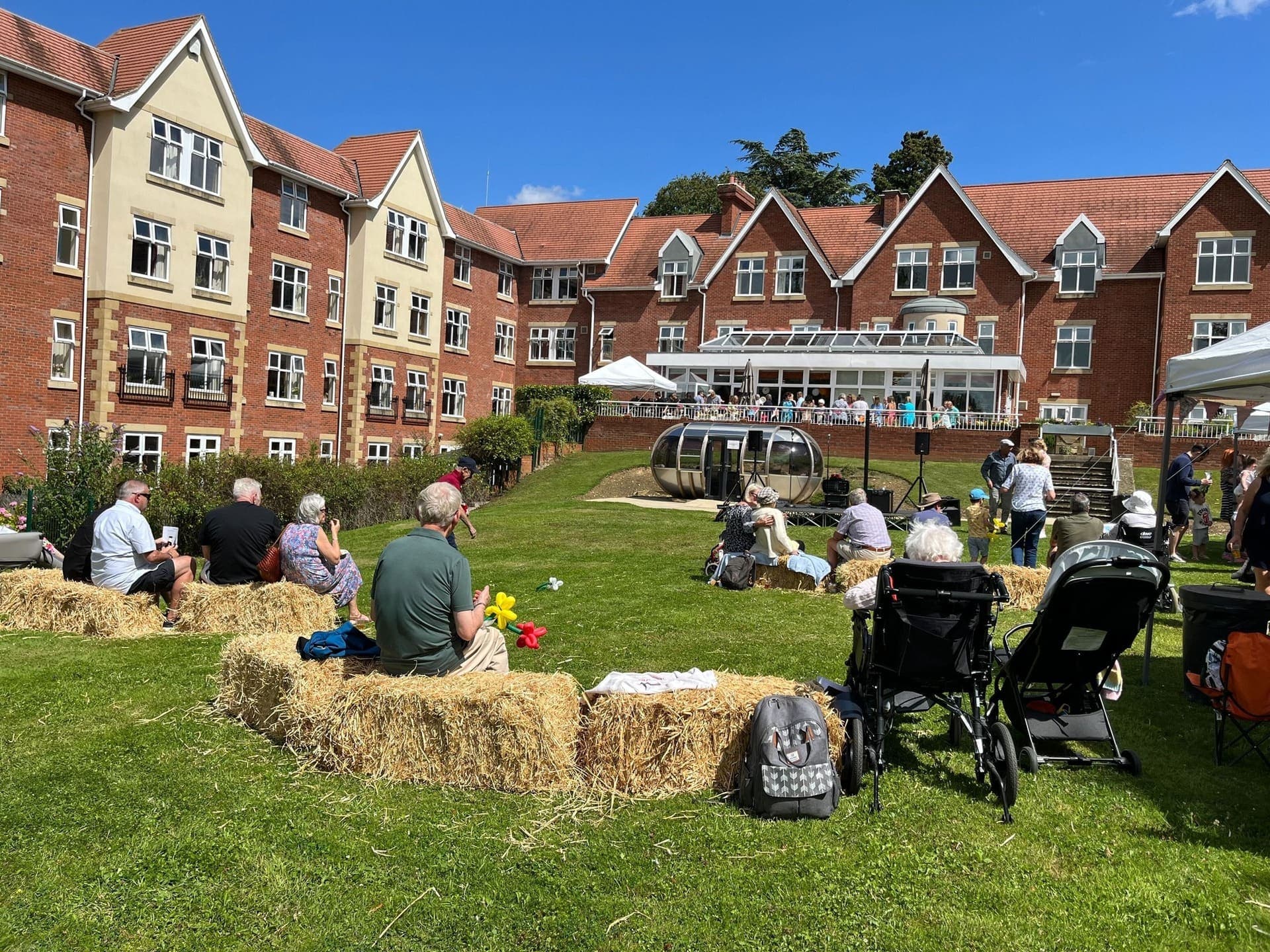 Foxholes Care Home photo 5