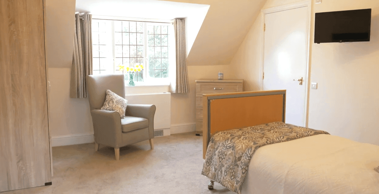 Burnham Lodge photo 8