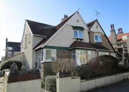 Malvern House photo 3