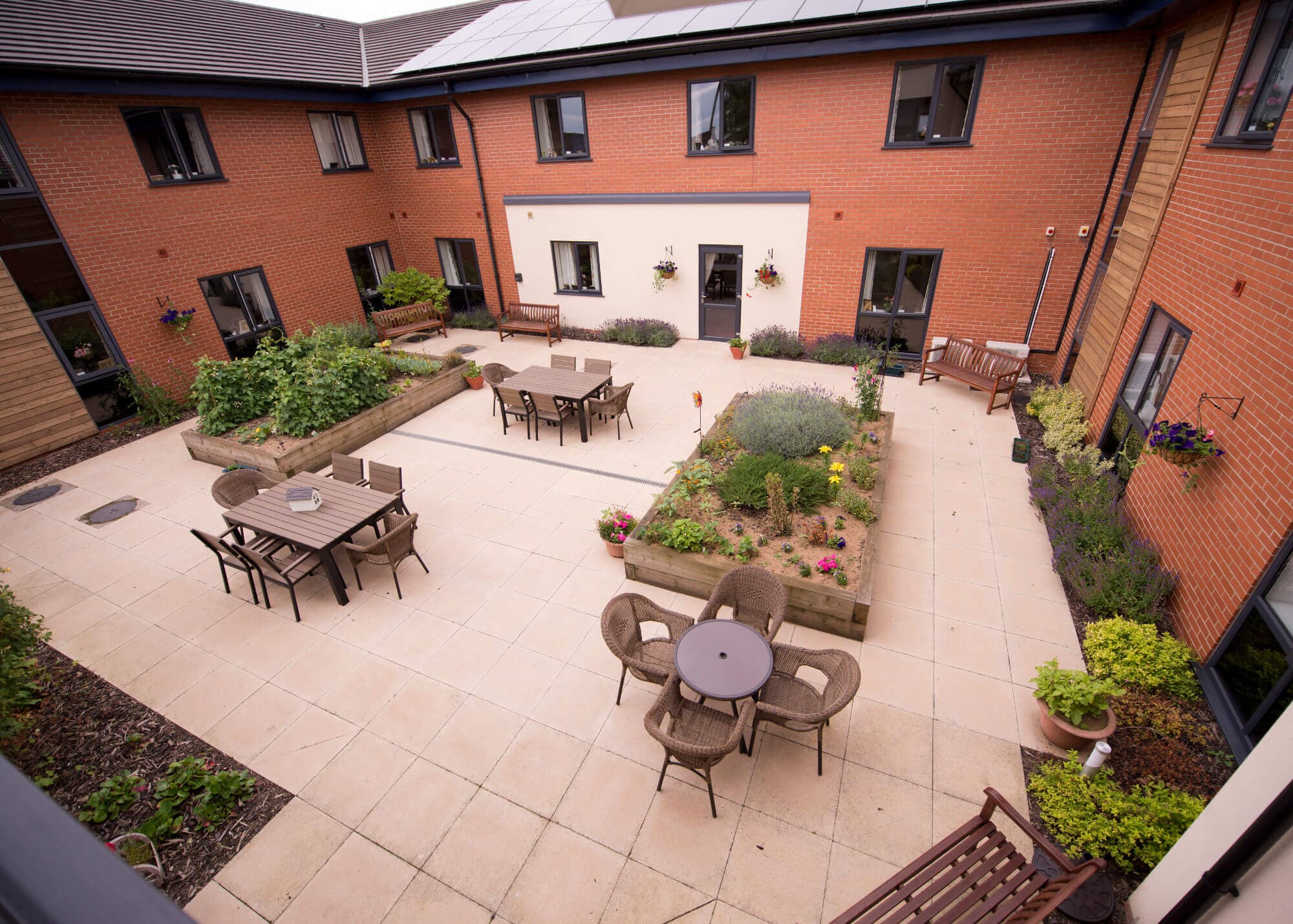 Carisbrooke Manor photo 9