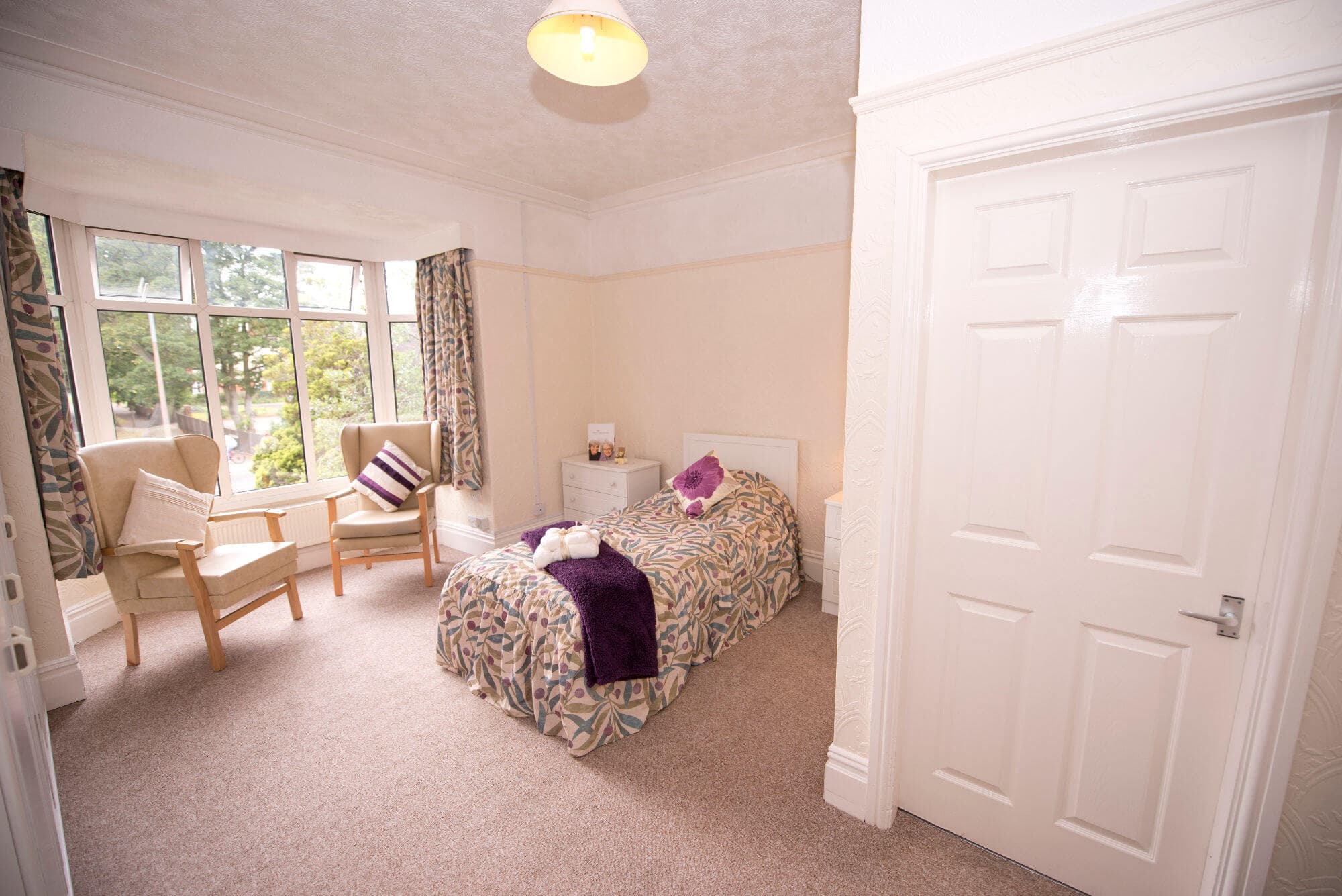 Carisbrooke Manor photo 8