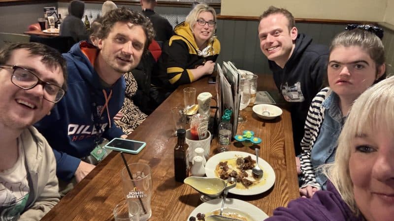 22 Abbey Drive (West) photo 1