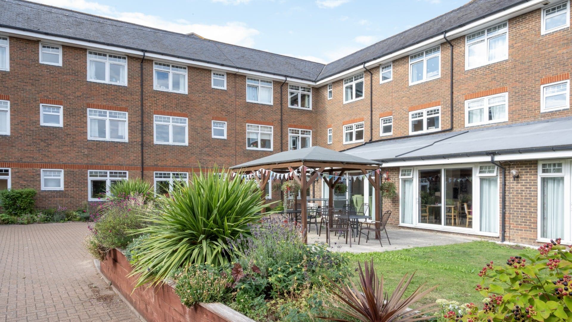 Leighton Forest photo 12