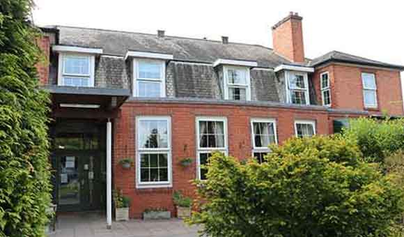 Gwen Walford House photo 11