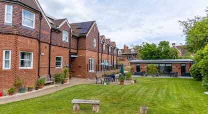 The Knoll Nursing Home (Yeovil) Limited photo 1