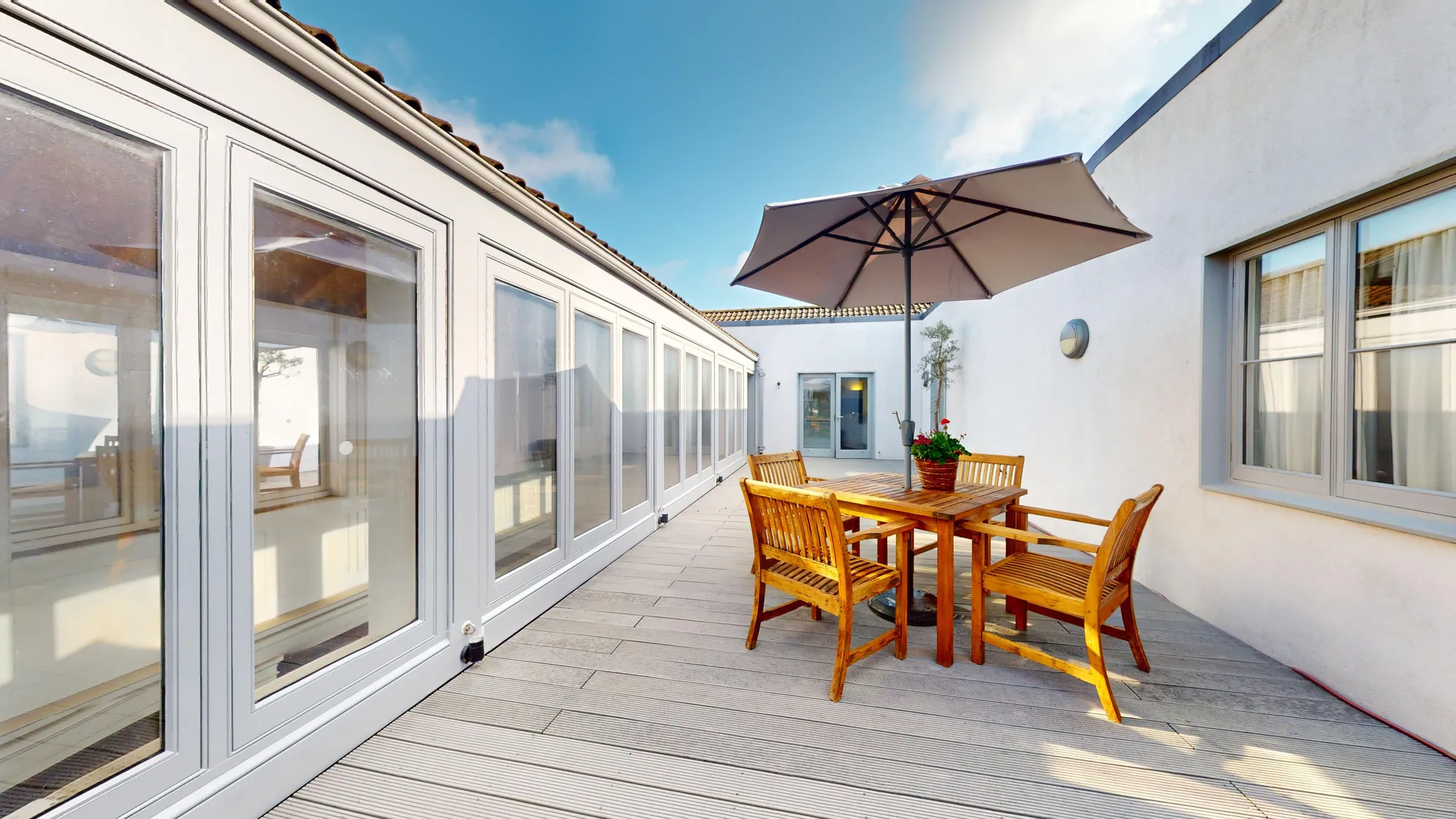 Westbury Nursing Home And Westbury Garden Suite photo 10