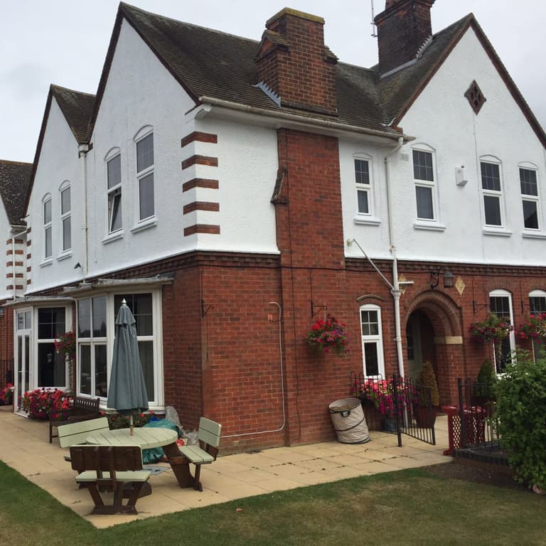 The Shrubbery photo 5