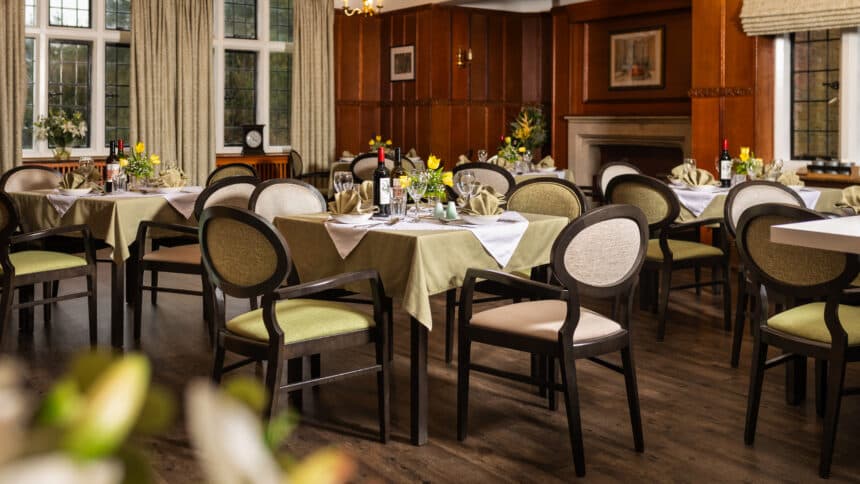 Huntercombe Hall Care Home photo 8