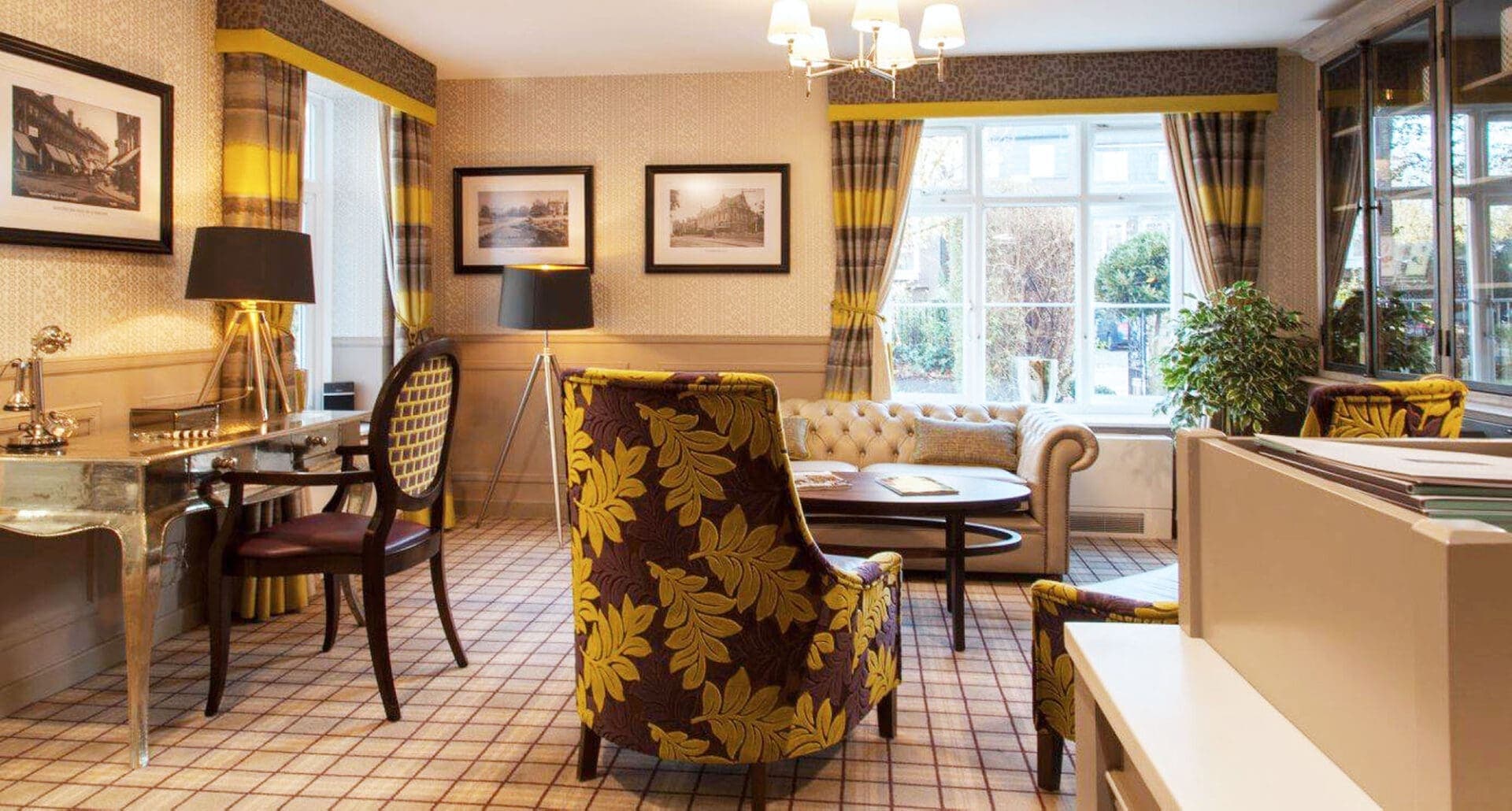 Rectory Court photo 9