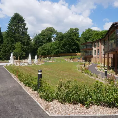 Dorking Manor photo 5