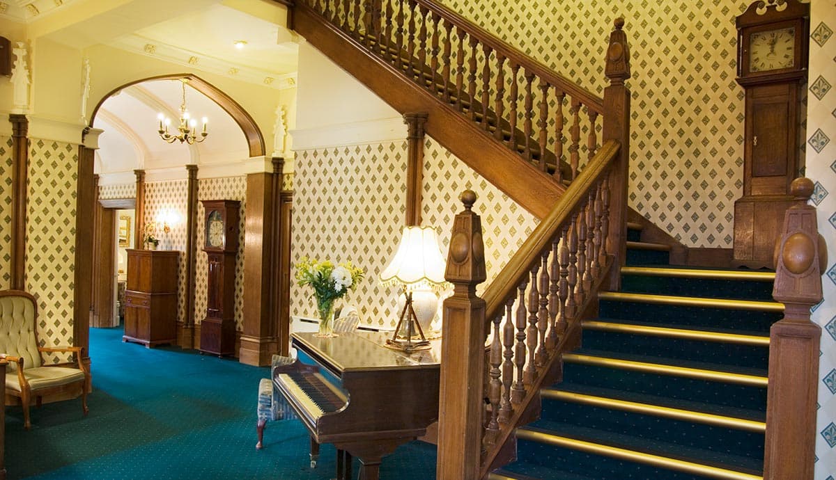 Kenilworth Manor photo 4