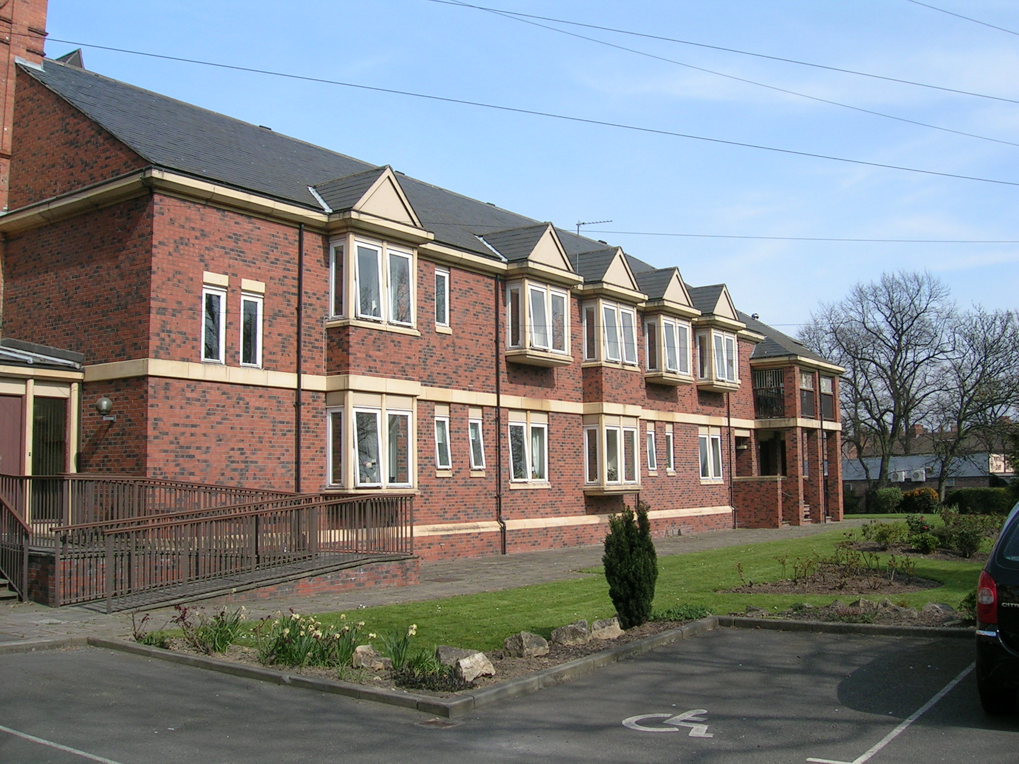 Oaklands Manor Nursing Home photo 8