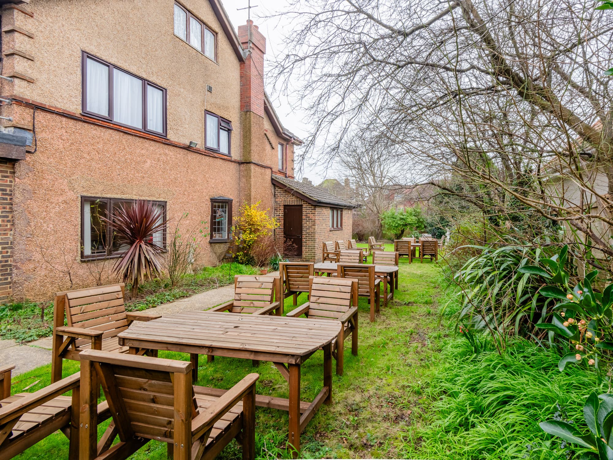 Charles Lodge photo 7