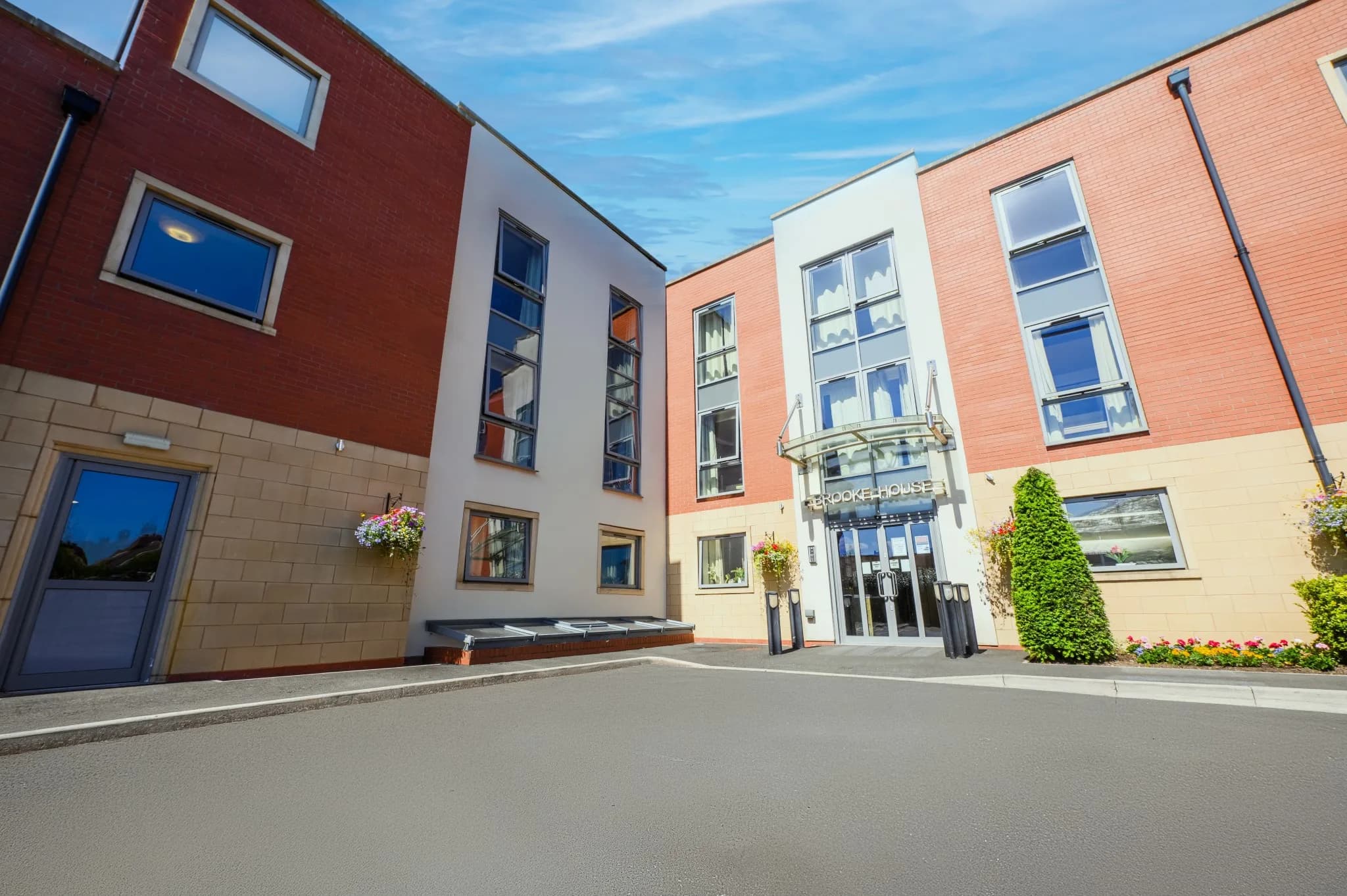 Brooke House photo 6