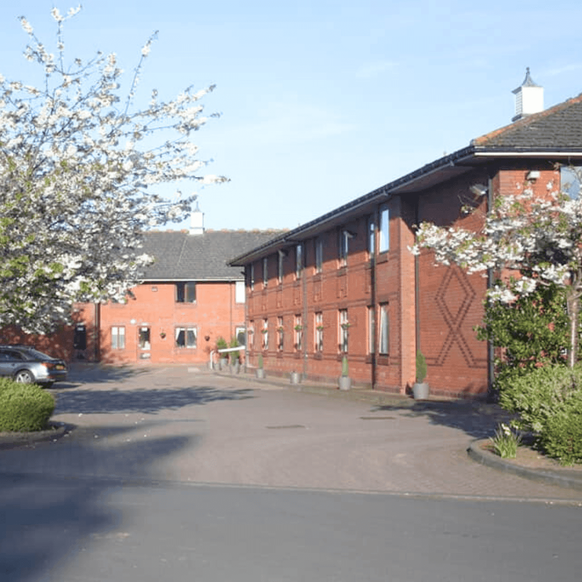 Riverside House photo 10