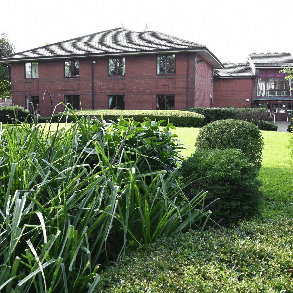 Riverside House photo 3