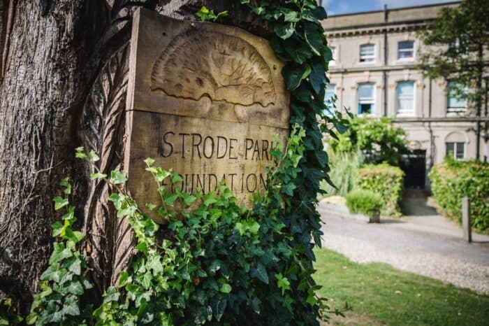 Strode Park House photo 12