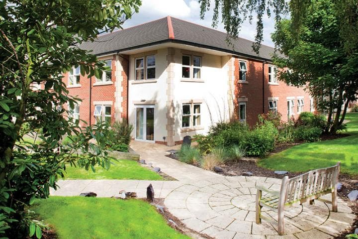 Exterior and garden at Clipstone Hall & Lodge