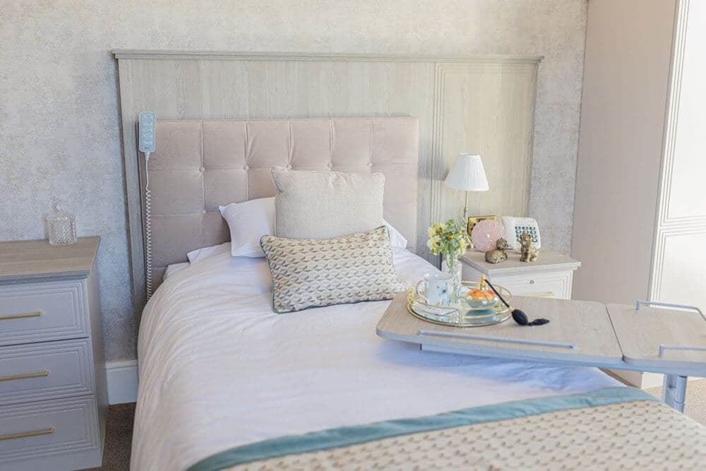 Bedroom at Gildawood Court