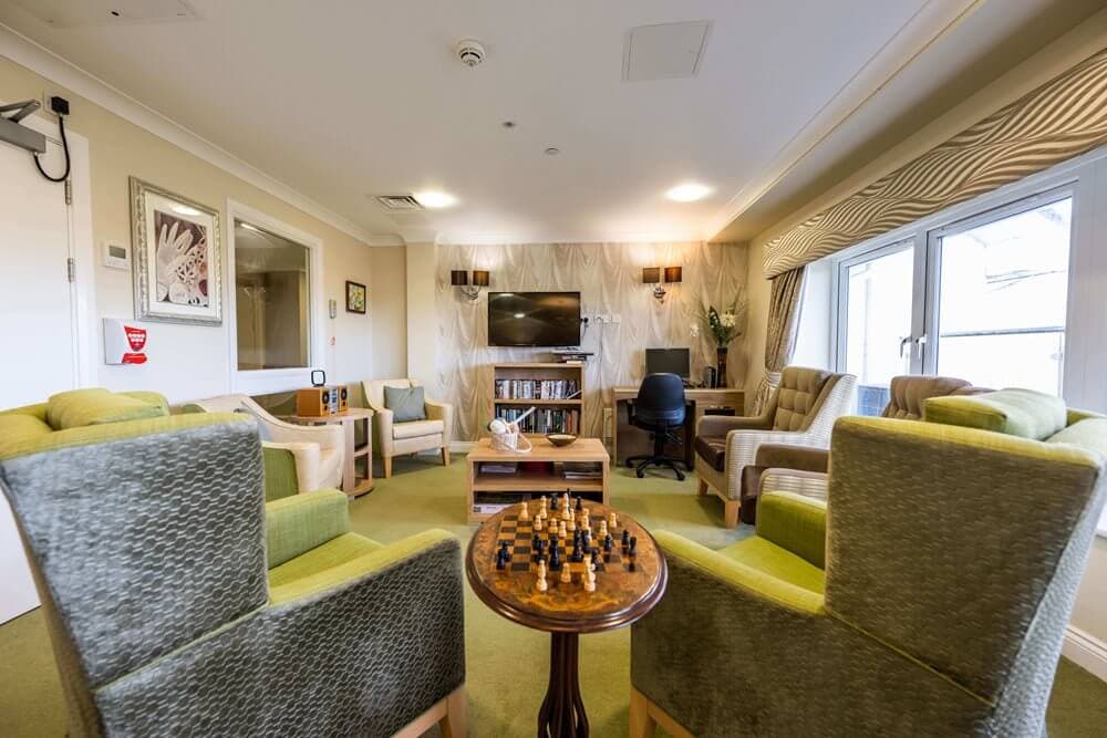 Lounge at Perry Manor
