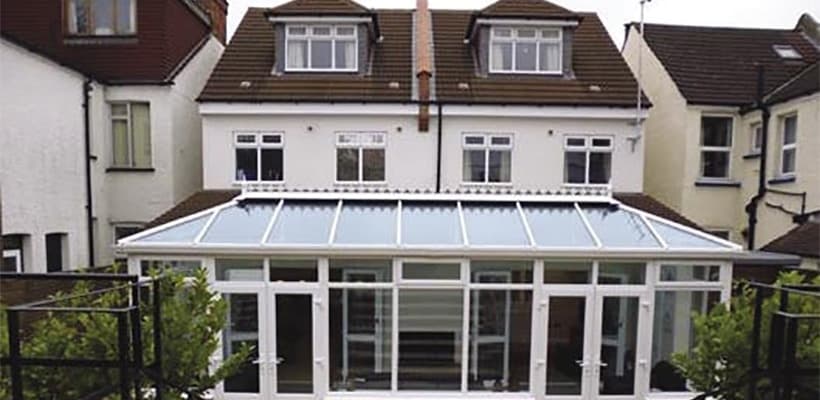 Exterior and conservatory at Tigh Sogan