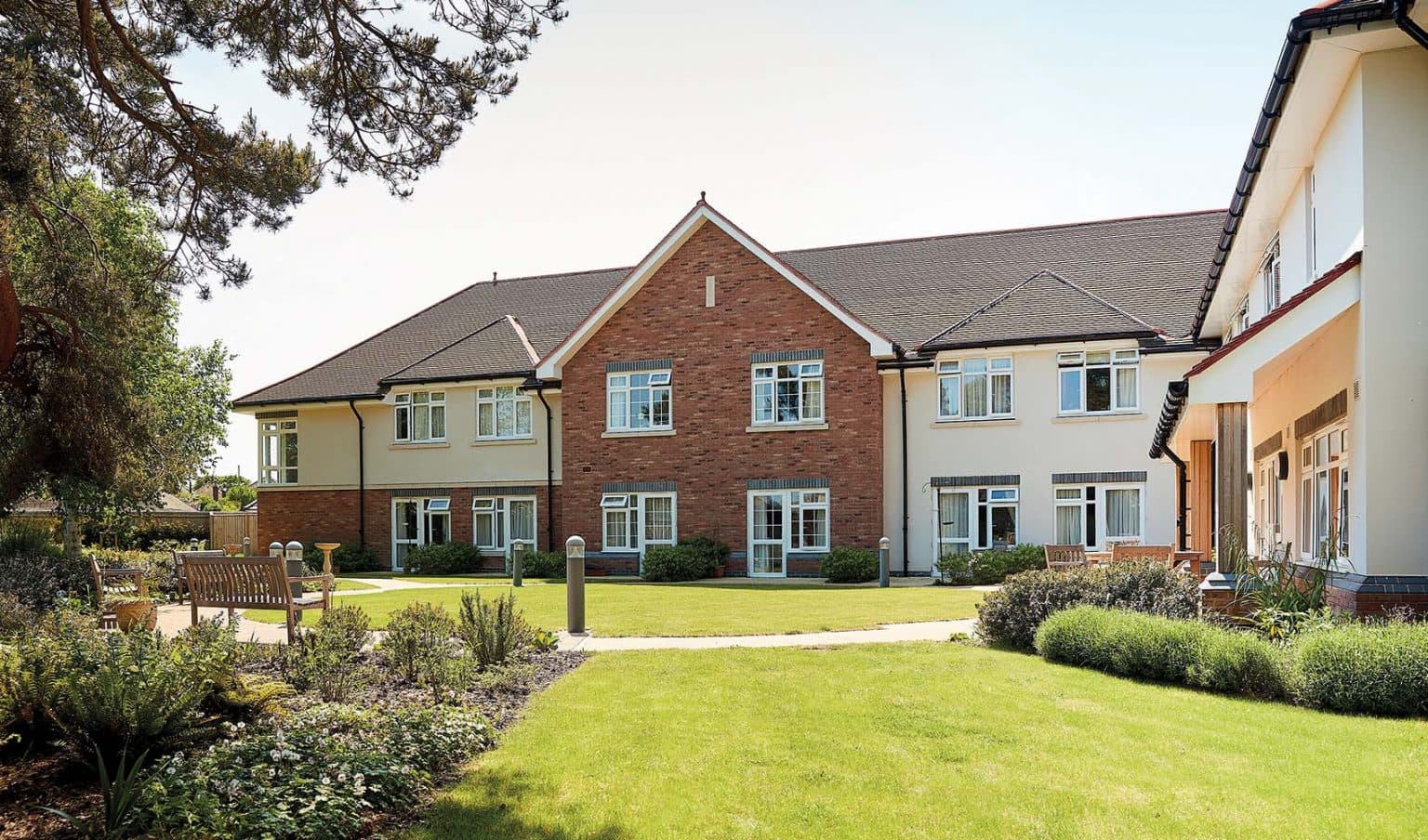 Exterior and garden at Wickmeads